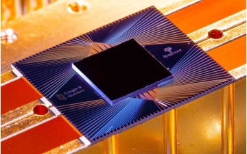 Quantum Era: What's Coming Next Month from IBM and Google's Secret Labs